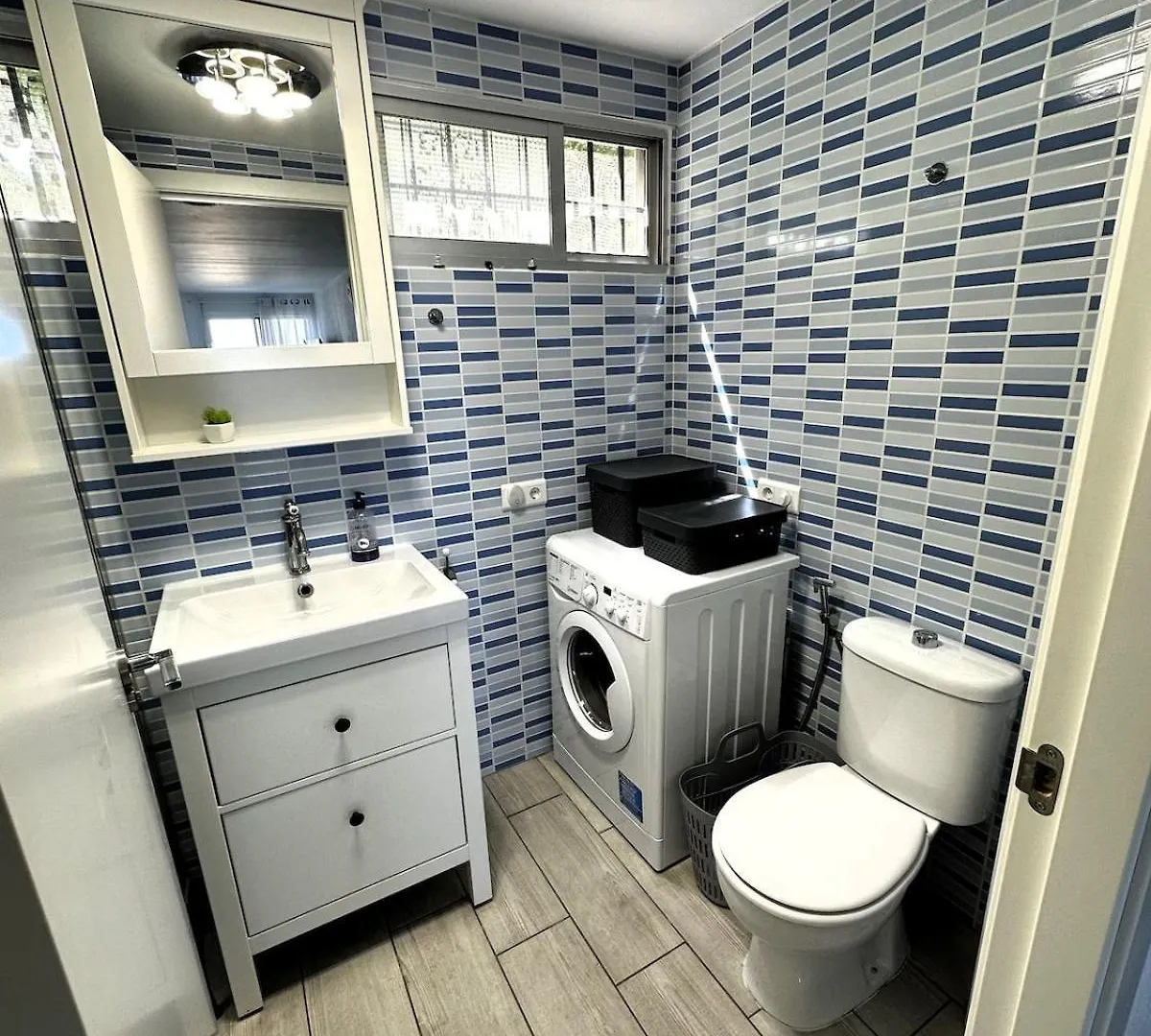 Marvelous Sea & Garden View, Near Carihuela Beach Torremolinos Appartement
