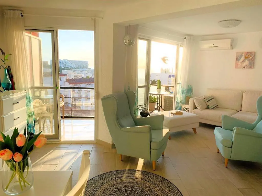 アパート Marvelous Sea & Garden View, Near Carihuela Beach トレモリノス